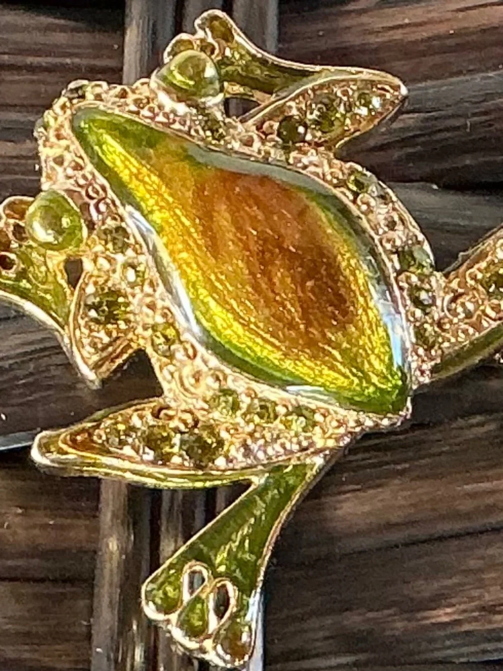 Vintage Leaping Frog Pin Green Enamel Rhinestone Unsigned Liz Claiborne 1980s